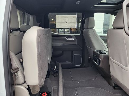 New 2026 GMC Sierra 1500 SLT image 46