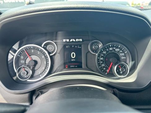 Used 2024 RAM 1500 Tradesman AWD/4WD image 17