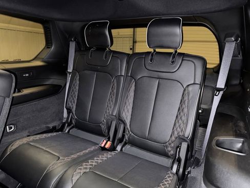 Used 2025 Jeep Grand Cherokee L Summit w/ Advanced Protech Group IV image 25