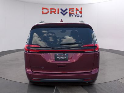 Used 2021 Chrysler Pacifica Touring w/ S Appearance Package