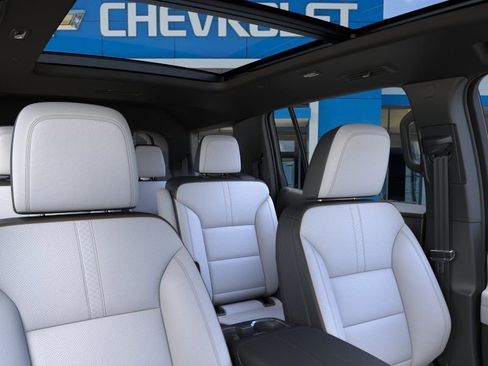 New 2026 Chevrolet Traverse High Country FWD image 24