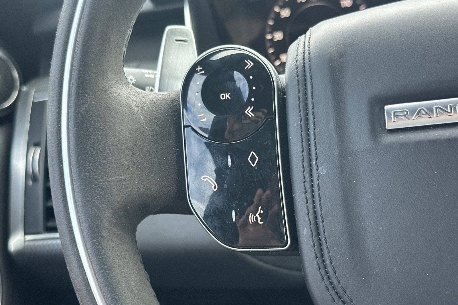 Used 2022 Land Rover Range Rover Sport HST AWD/4WD image 34