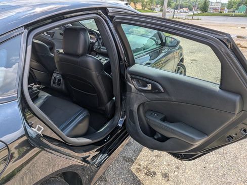 Used 2016 Chrysler 200 S w/ Navigation & Sound Group I AWD/4WD image 31