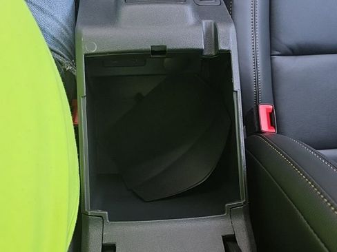 New 2025 Ford Bronco Badlands image 25