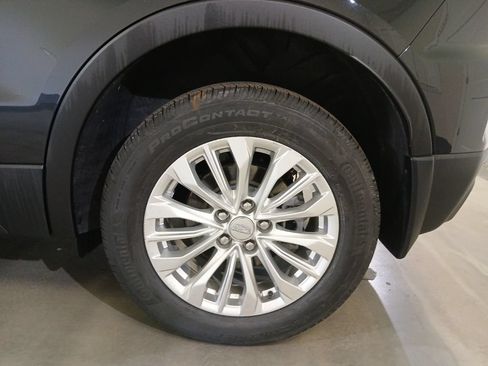 Certified 2024 Cadillac XT4 Luxury w/ Cold Weather Package AWD/4WD image 18