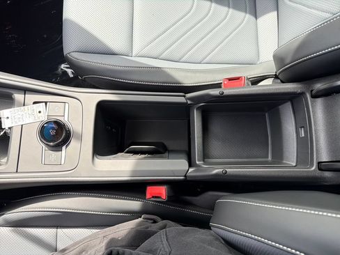 New 2026 Volkswagen Tiguan SE R-Line AWD/4WD image 22