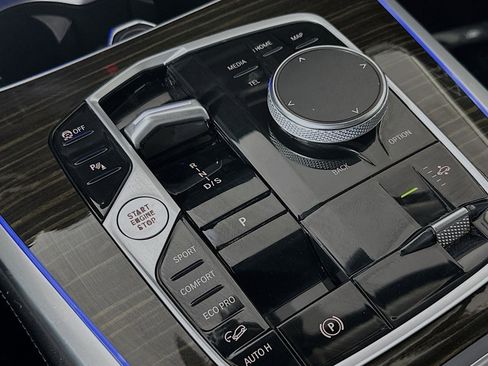 Used 2023 BMW X7 xDrive40i image 7