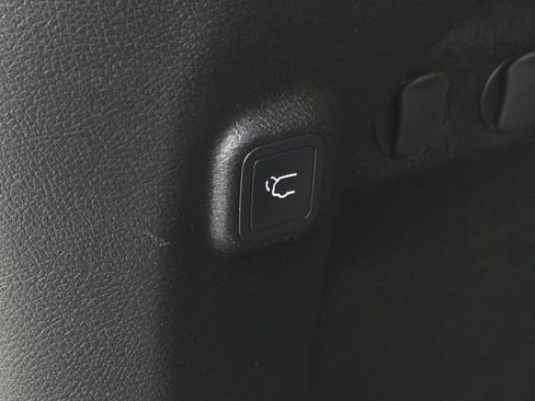 Used 2022 Jeep Cherokee Limited AWD/4WD image 14