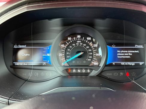 Used 2024 Ford Edge SEL AWD/4WD image 17