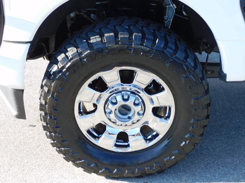 Used 2024 Ford F350 Platinum w/ FX4 Off-Road Package image 8