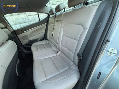 Used 2017 Hyundai Elantra Limited image 37