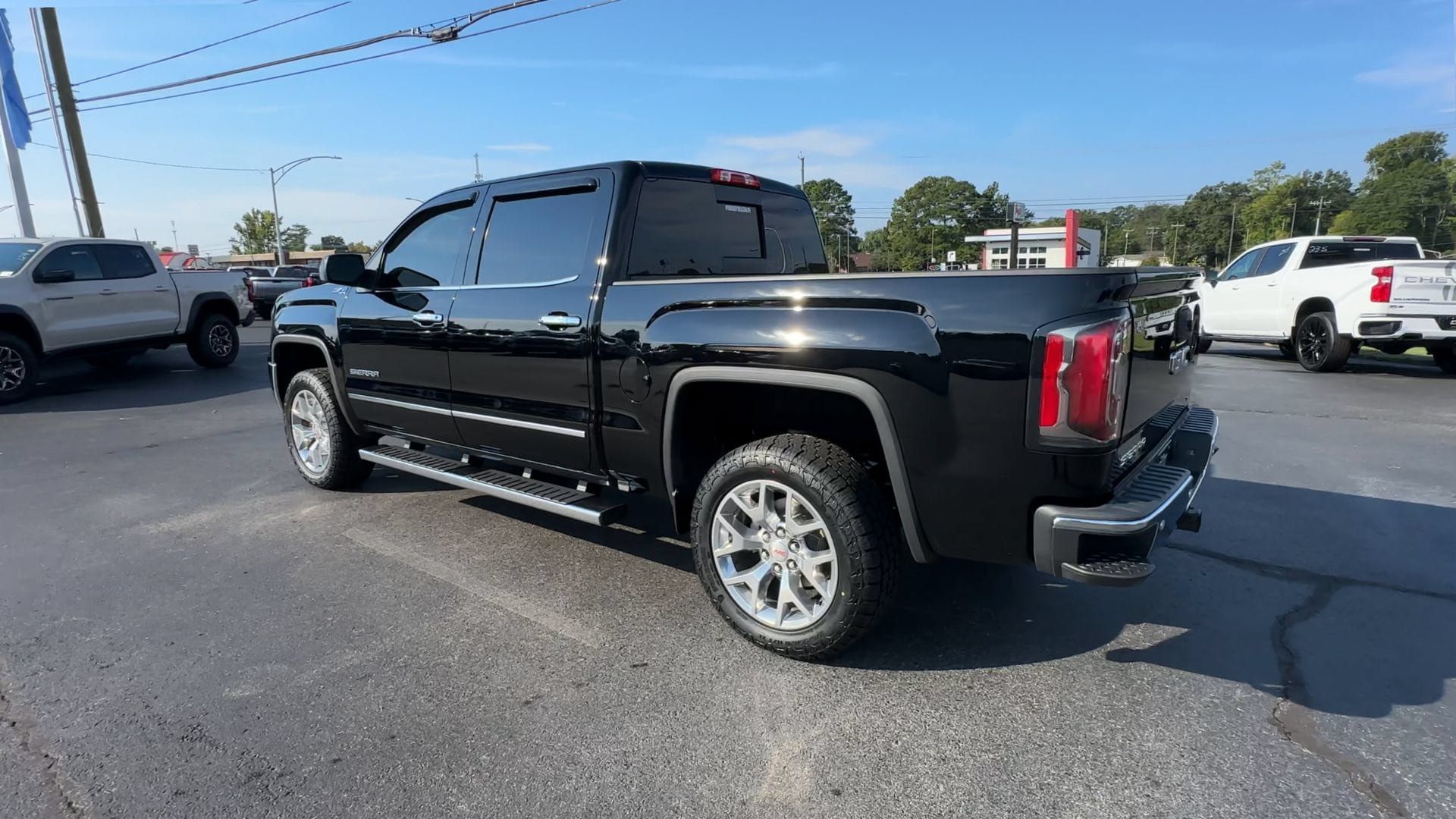 Certified 2018 GMC Sierra 1500 SLT AWD/4WD image 6