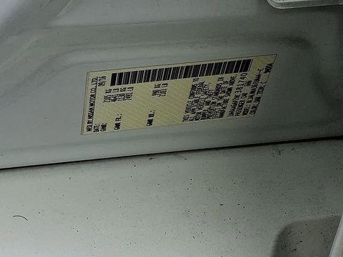 Used 2017 Nissan Maxima Platinum w/ Interior Lighting Package image 31