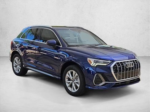 Certified 2025 Audi Q3 2.0T Premium w/ Convenience Package AWD/4WD image 7