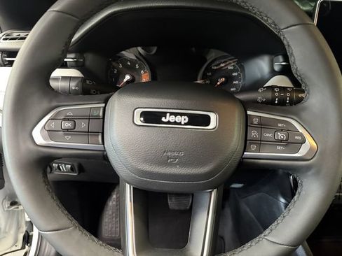 Used 2023 Jeep Compass Limited AWD/4WD image 21