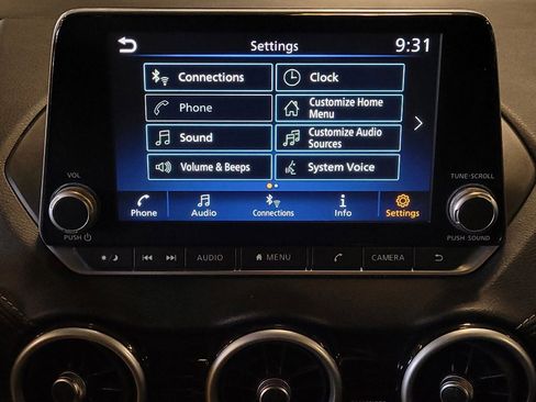 Used 2024 Nissan Sentra SV FWD image 25
