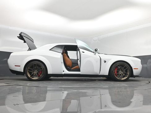 Used 2023 Dodge Challenger SRT Hellcat RWD image 7