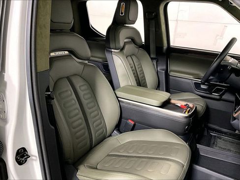 Used 2023 Rivian R1T Adventure image 7