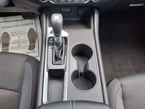 Used 2025 Nissan Altima 2.5 SV FWD image 29