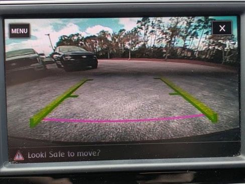 Used 2016 Volkswagen e-Golf SE w/ DC Fast Charging Package FWD image 12