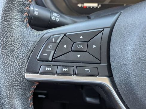 Used 2023 Nissan Kicks SR w/ SR Premium Package FWD image 16