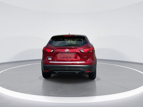Used 2019 Nissan Rogue Sport S image 6