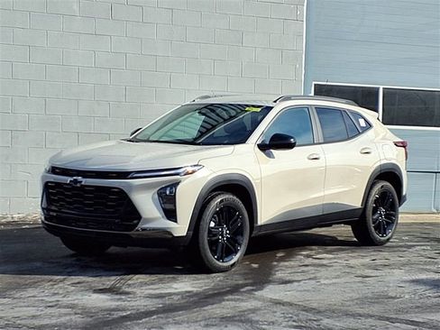 New 2026 Chevrolet Trax ACTIV image 1