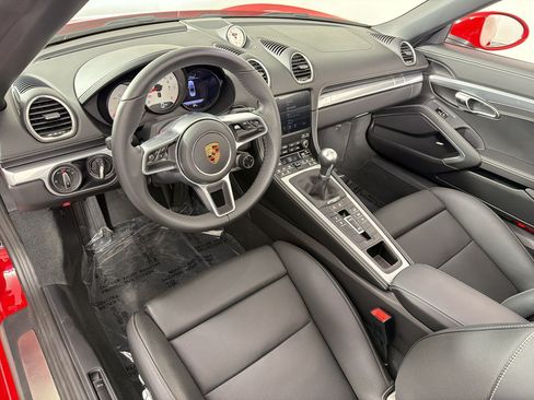 New 2025 Porsche 718 Boxster RWD image 4