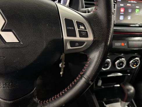 Used 2017 Mitsubishi Lancer ES image 22