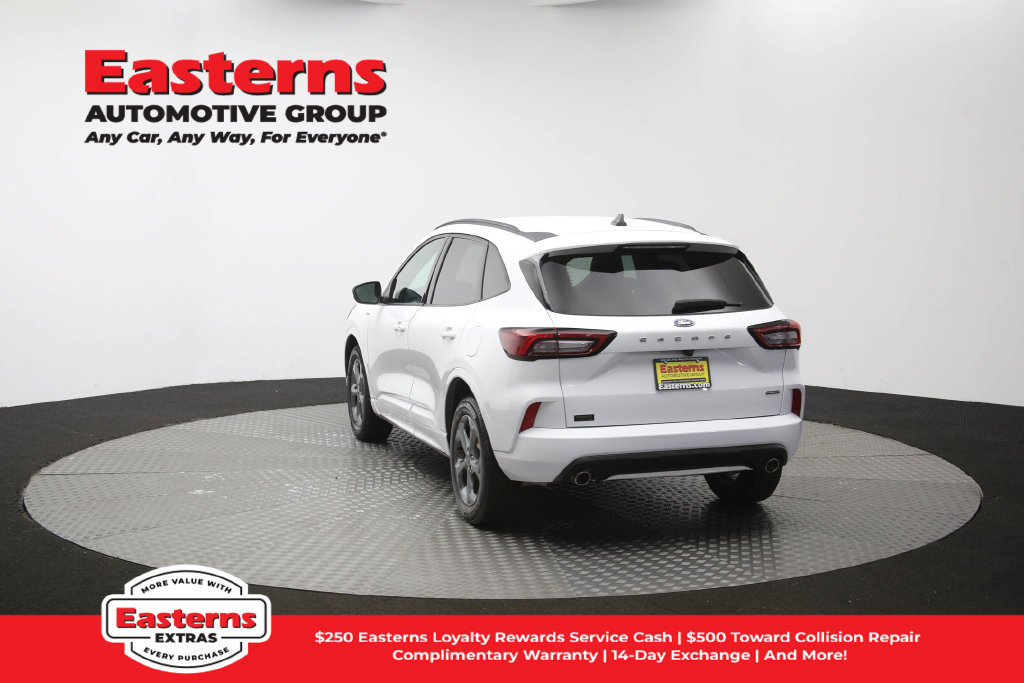 Used 2023 Ford Escape ST-Line Select AWD/4WD image 66