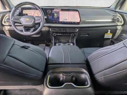 New 2026 Chevrolet Traverse LT w/ Enhanced Driving Package image 14