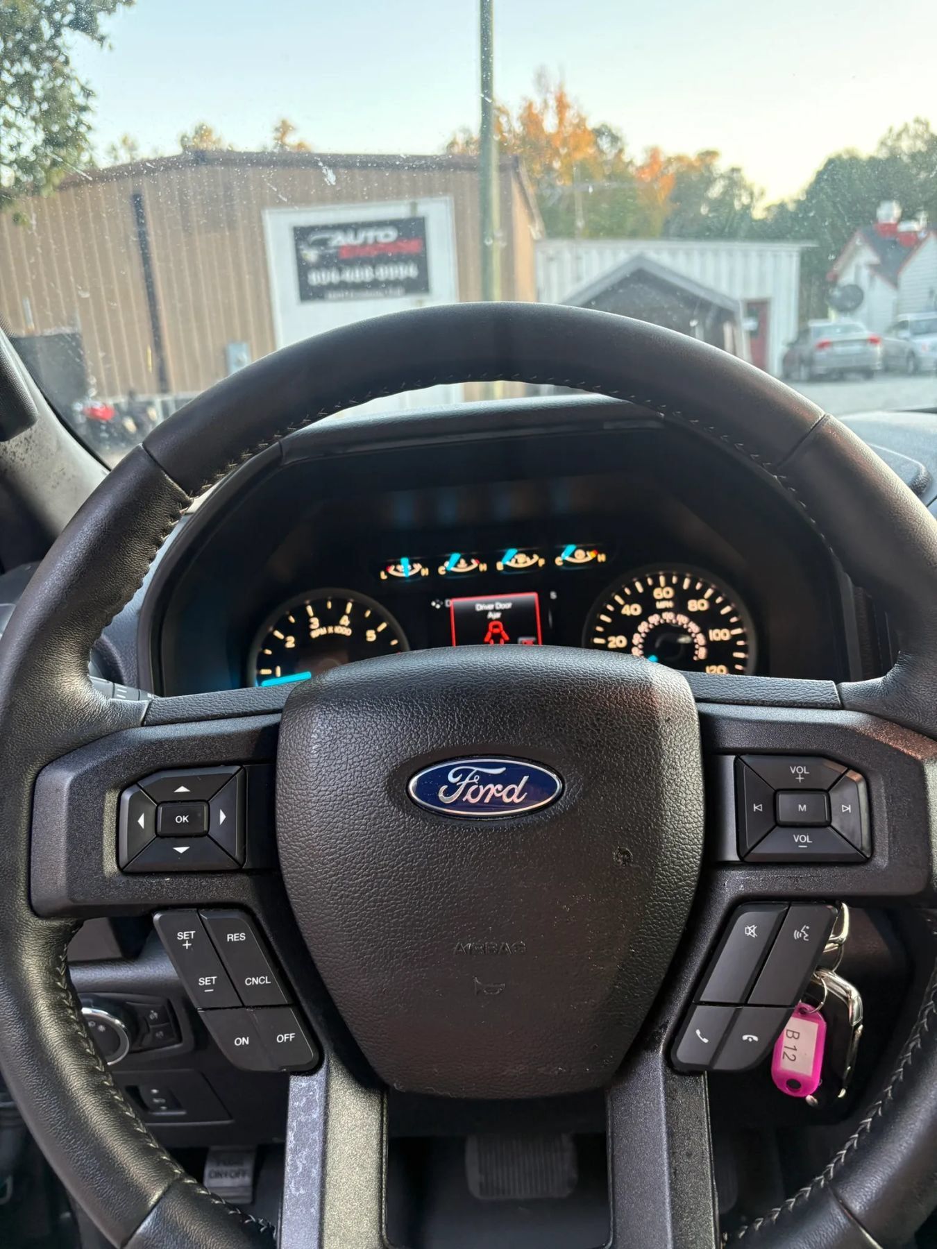 Used 2017 Ford F150 XLT w/ Equipment Group 302A Luxury AWD/4WD image 16