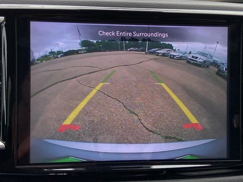 Used 2024 Chrysler Pacifica Touring-L FWD image 24