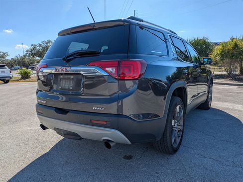 Used 2017 GMC Acadia SLT image 4