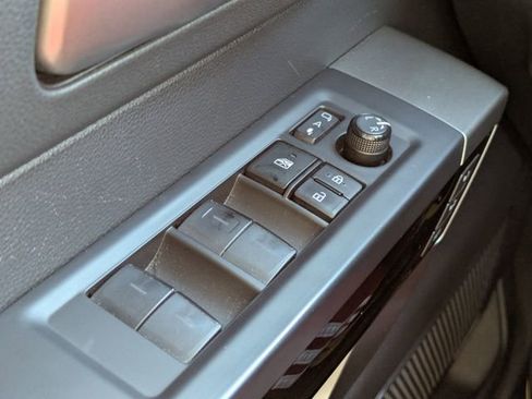 Used 2024 Toyota Tundra Limited image 24