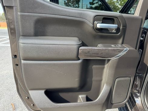 Used 2021 Chevrolet Silverado 1500 LTZ image 43