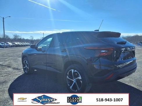 Used 2025 Chevrolet Trax RS image 5