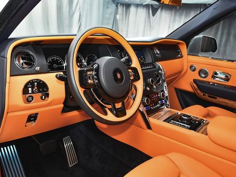 Used 2024 Rolls-Royce Cullinan image 29