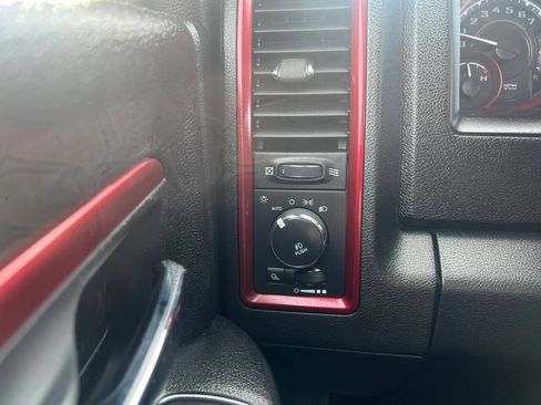 Used 2015 RAM 1500 Rebel AWD/4WD image 19