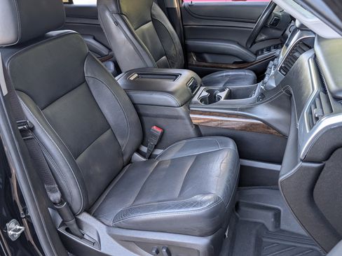 Used 2019 Chevrolet Tahoe LT image 23