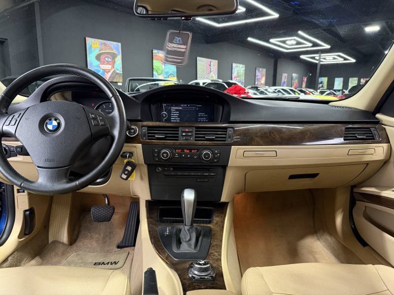 Used 2011 BMW 328i Sedan RWD image 13
