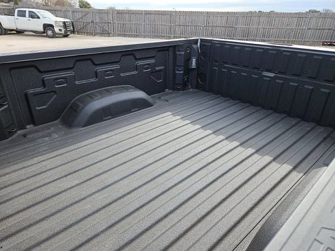 New 2026 GMC Sierra 2500 AT4X image 9