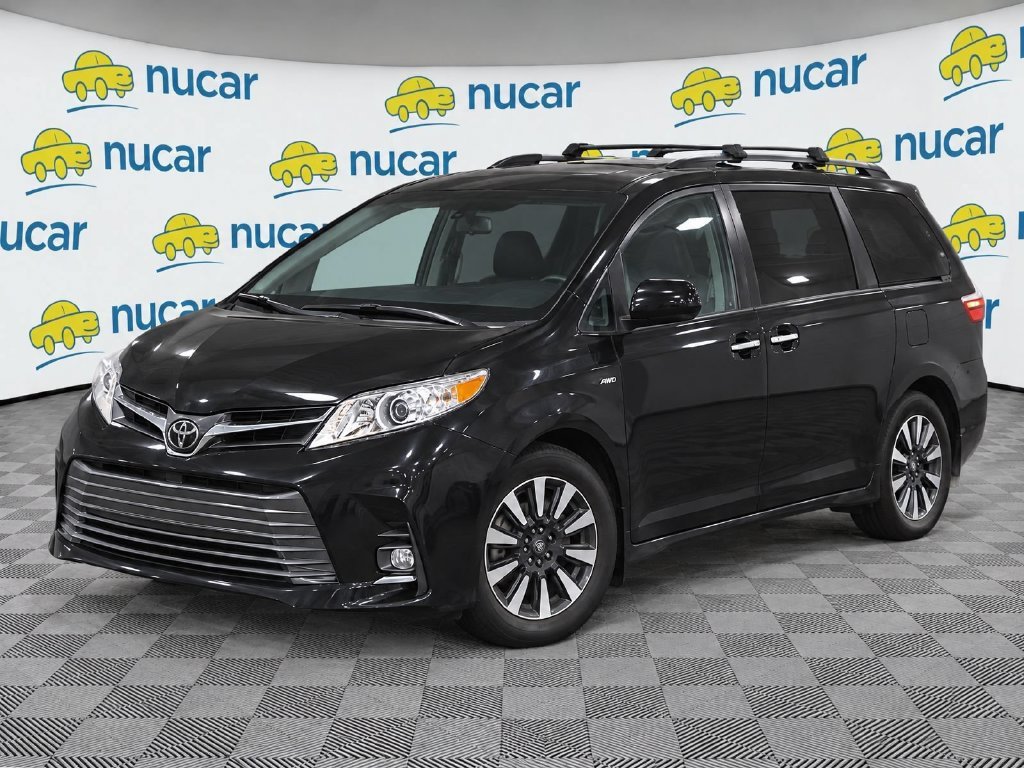 Used 2018 Toyota Sienna XLE w/ XLE Navigation Package AWD/4WD image 2