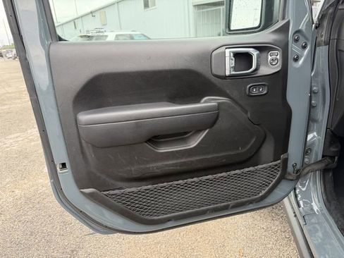Used 2025 Jeep Wrangler Unlimited Sport S 4xe AWD/4WD image 9