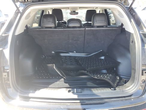 Used 2022 Jeep Compass Latitude image 9