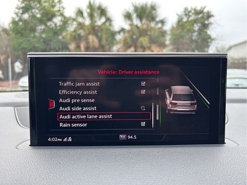 Used 2018 Audi Q7 3.0T Premium Plus w/ Premium Plus Package image 38