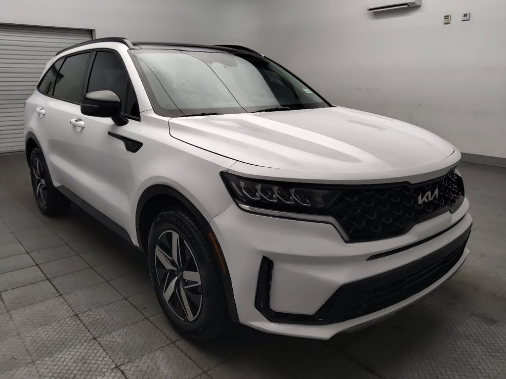 Used 2022 Kia Sorento S w/ Panoramic Sunroof Package FWD image 13