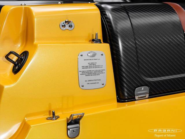 Used 2024 Pagani Utopia RWD image 14