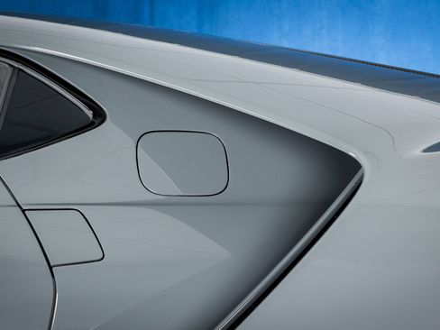 Used 2020 Ford GT Carbon Series image 31