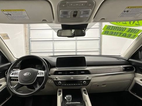 Used 2020 Kia Telluride EX w/ EX Premium Package image 4
